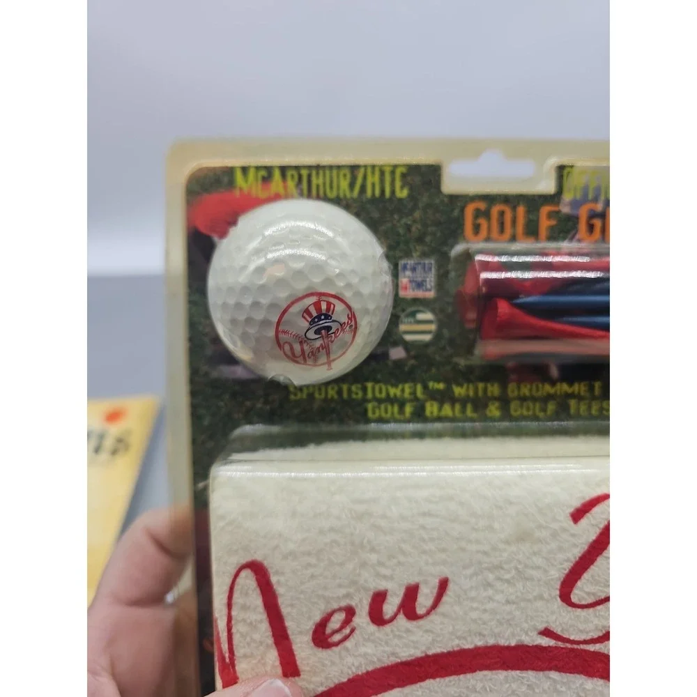 Vintage York Yankees Golf Gift Set - Golf Ball Tees &Towel, New in Pack NOS
